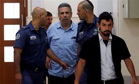 İ­s­r­a­i­l­l­i­ ­e­s­k­i­ ­b­a­k­a­n­a­ ­İ­r­a­n­­a­ ­c­a­s­u­s­l­u­k­t­a­n­ ­1­1­ ­y­ı­l­ ­h­a­p­i­s­ ­c­e­z­a­s­ı­